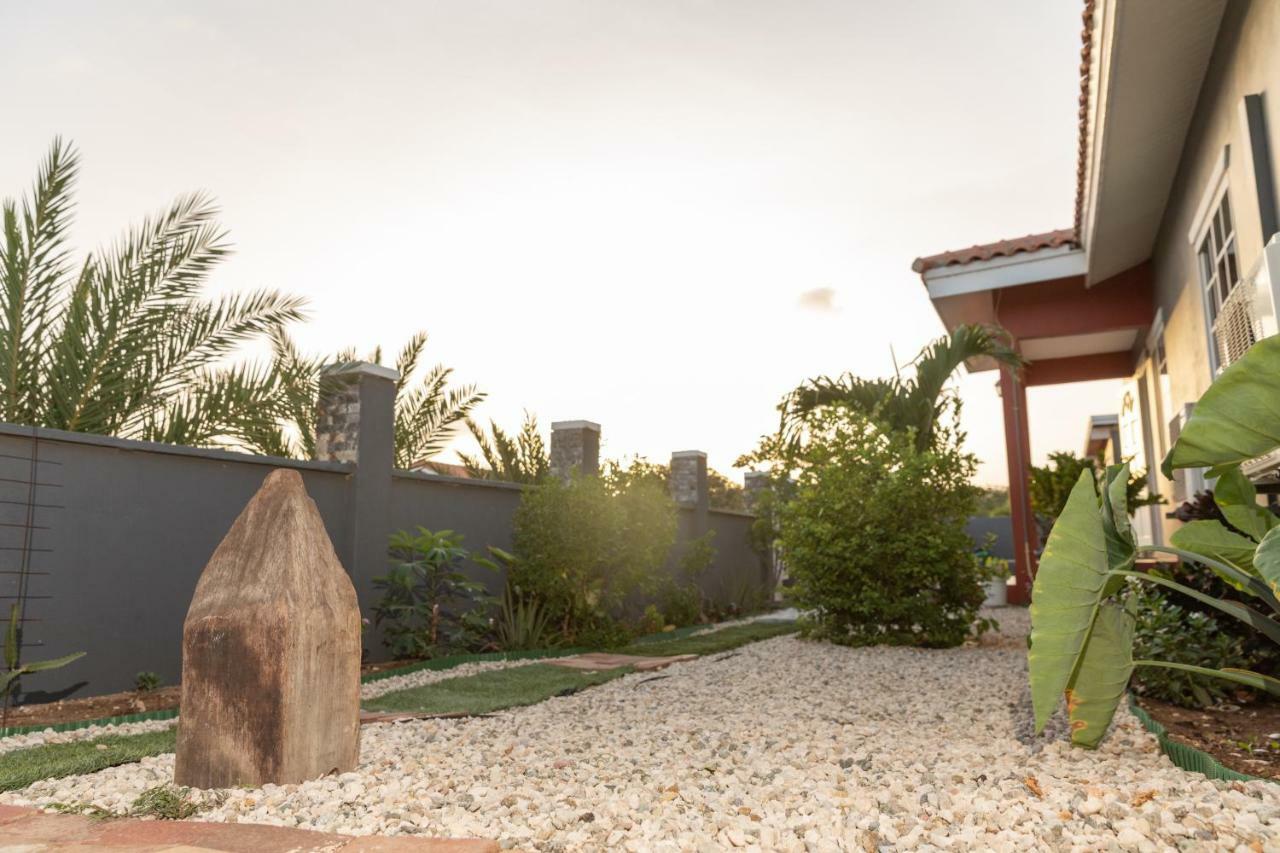 La Casita Torres Villa Oranjestad Exterior photo